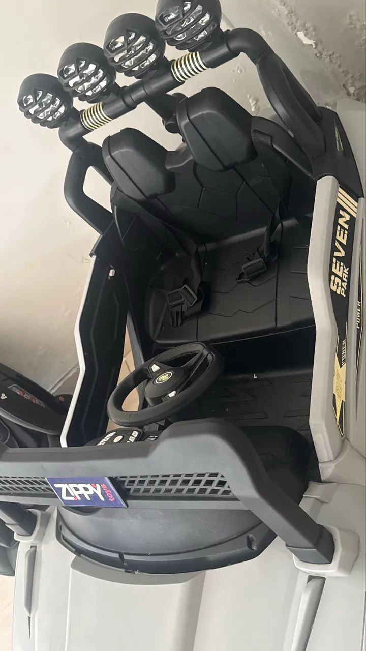 Carro eletrônico infantil 