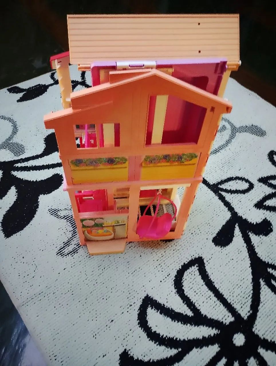 Casa da Barbie com elevador da Mattel