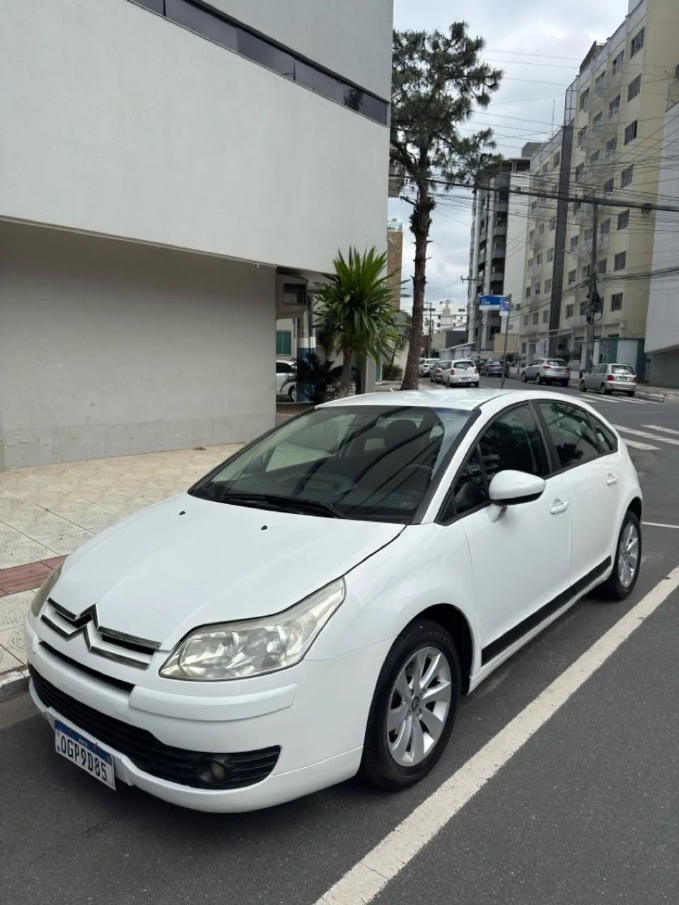 Citroën C4 GLX 1.6 FLEX 16V 5P MEC. 2013