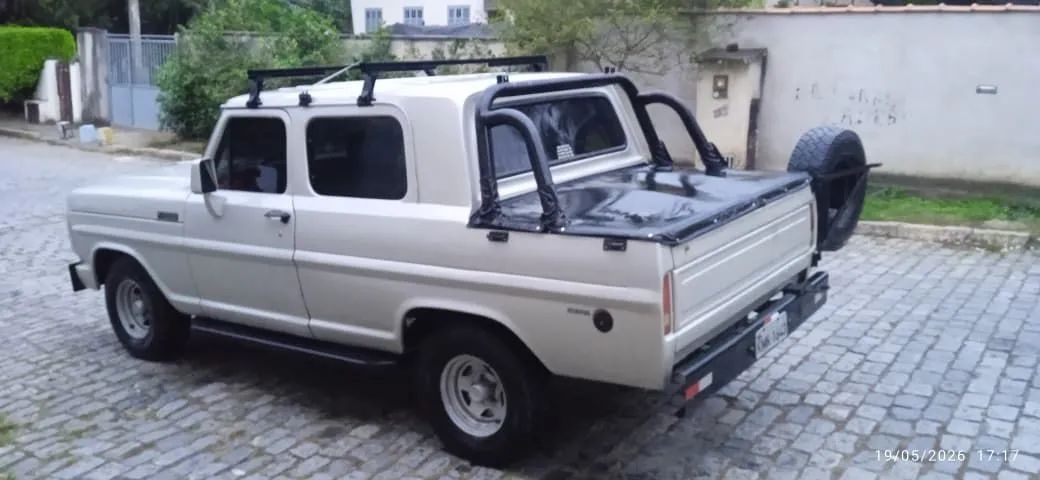 Ford F-1000 F-1000 SR XK Deserter Diesel 1987