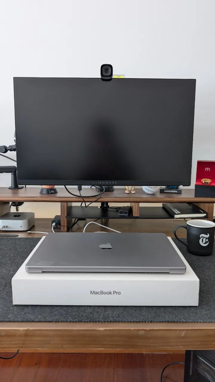 Macbook M1 Max 16", 32GB RAM, 1TB SSD - Foto 2