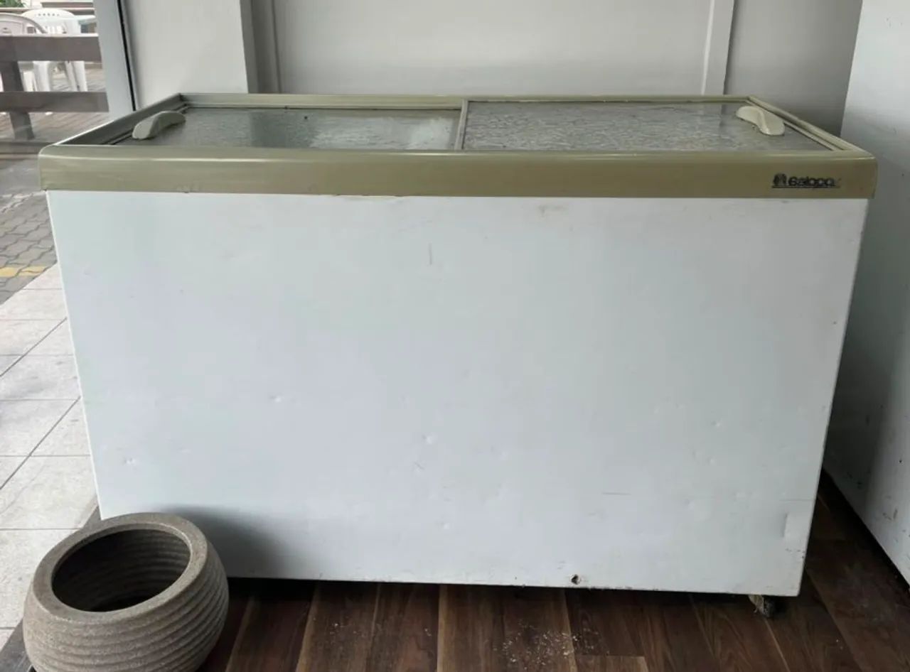 Freezer horizontal expositor