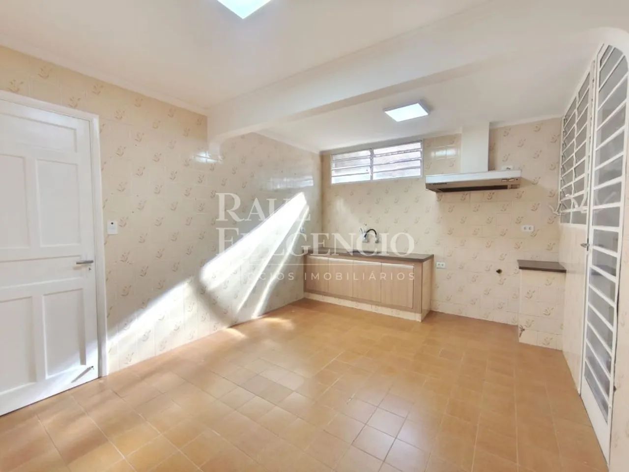 Casa Comercial para Alugar próximo a Av. Maringá - Foto 5