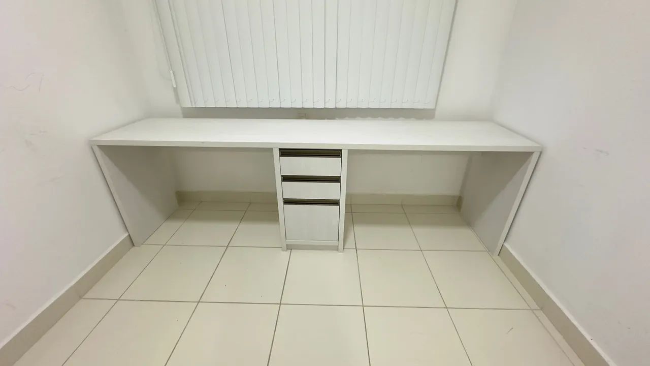 Mesa com dois lugares 