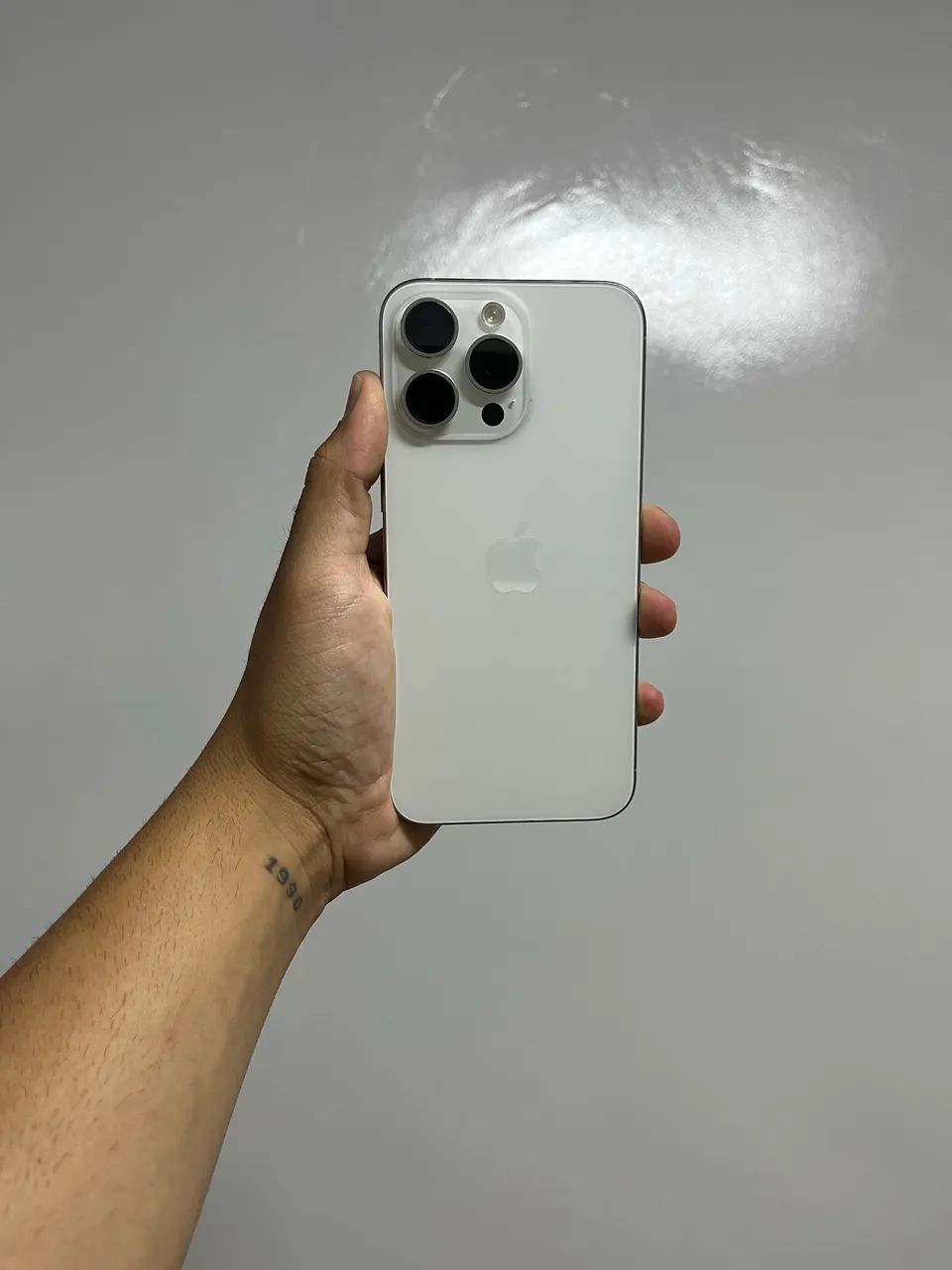 Flip prata iphone 15 pro max 512gb 