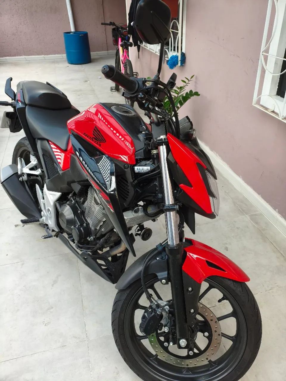 Cb300f Twister ABS vermelha - Foto 4