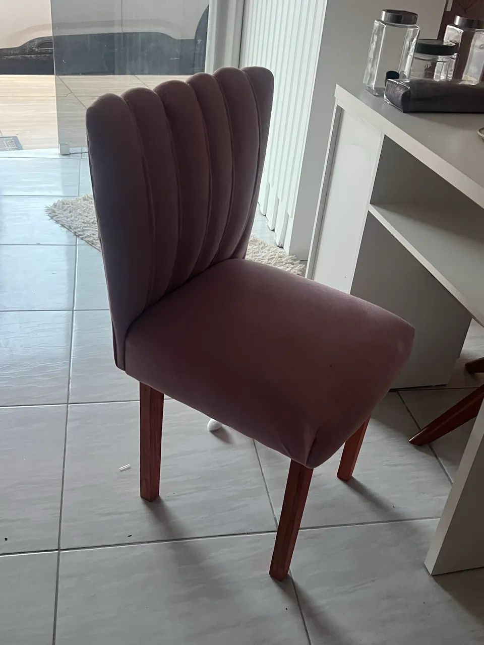 Maca, mesa de alongamento de unha, carrinho de manicure, poltronas etc - Foto 2
