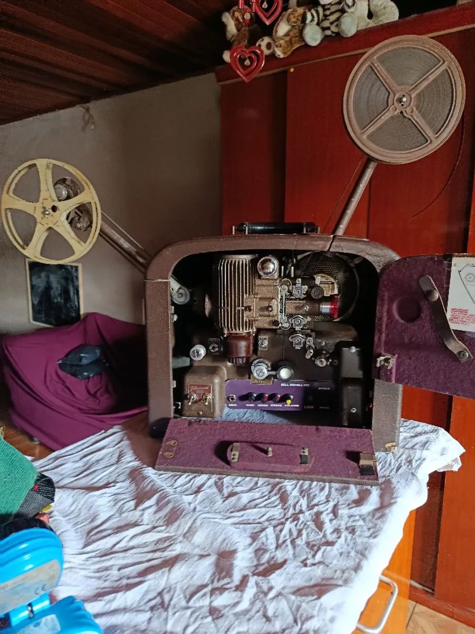 Projetor 16mm bell howell 
