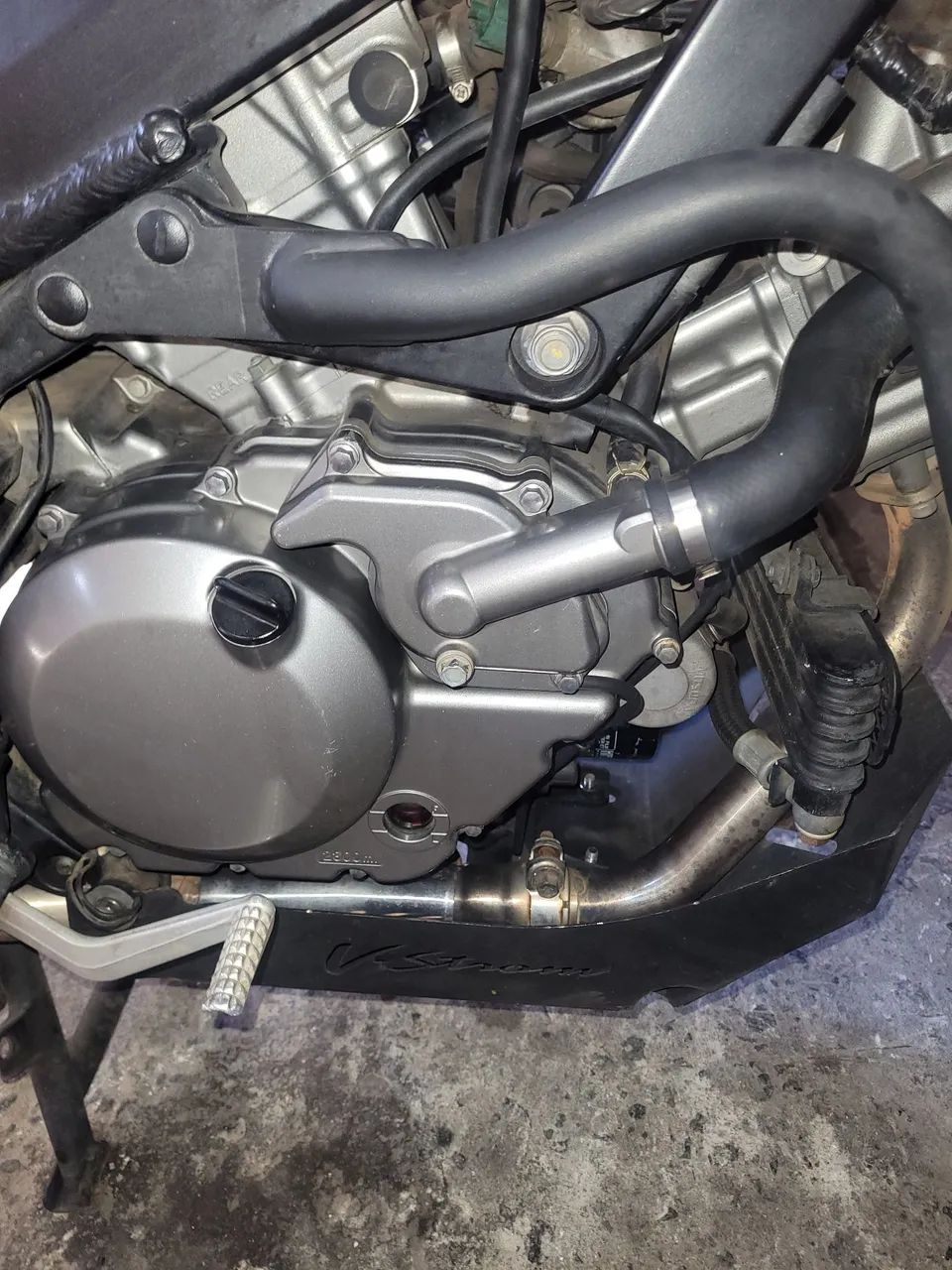 V strom 650 2009 - Foto 4