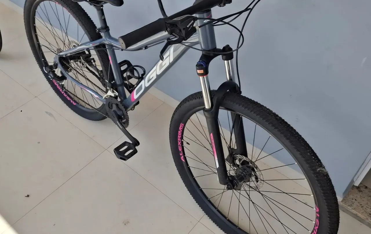 Bicicleta OGGI, aro 29. Usada - Foto 3
