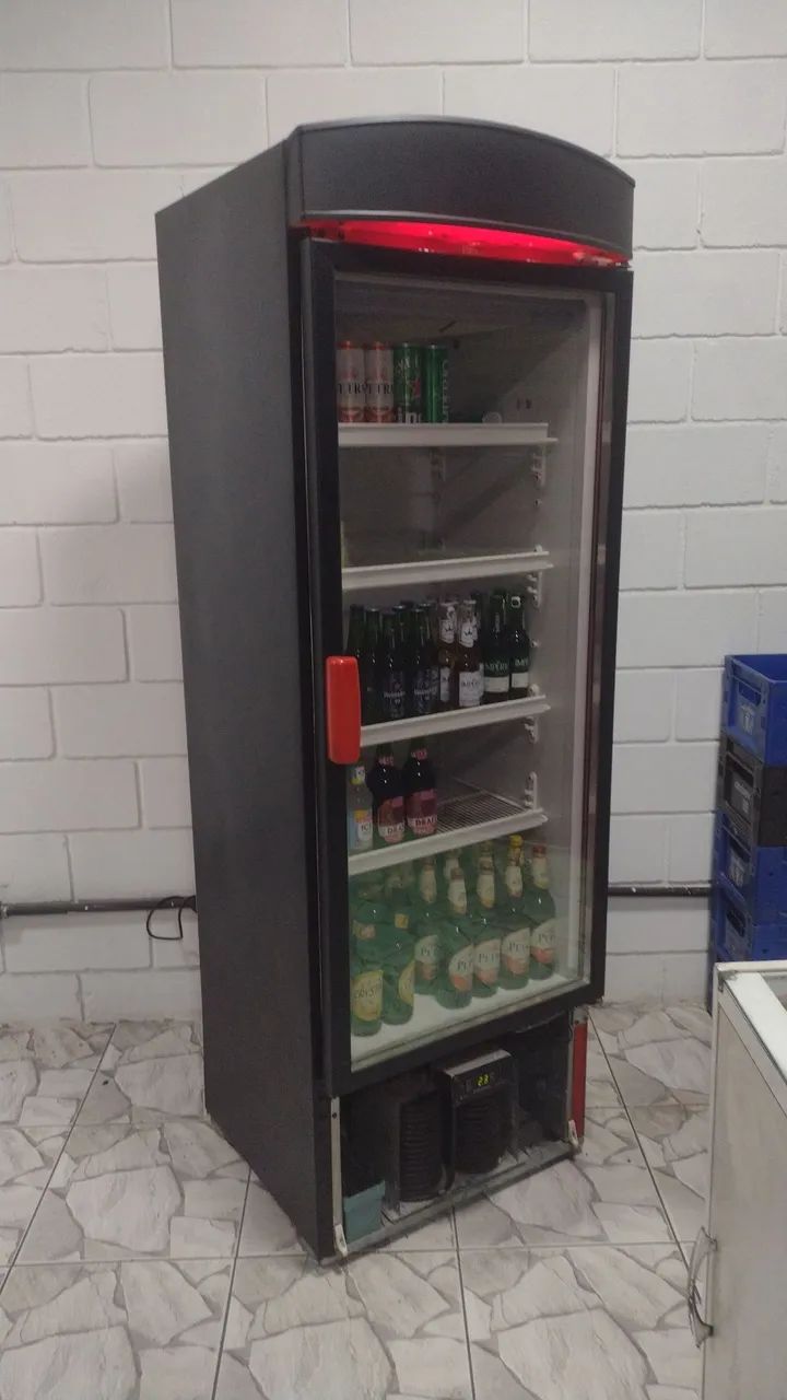 Geladeira expositora 