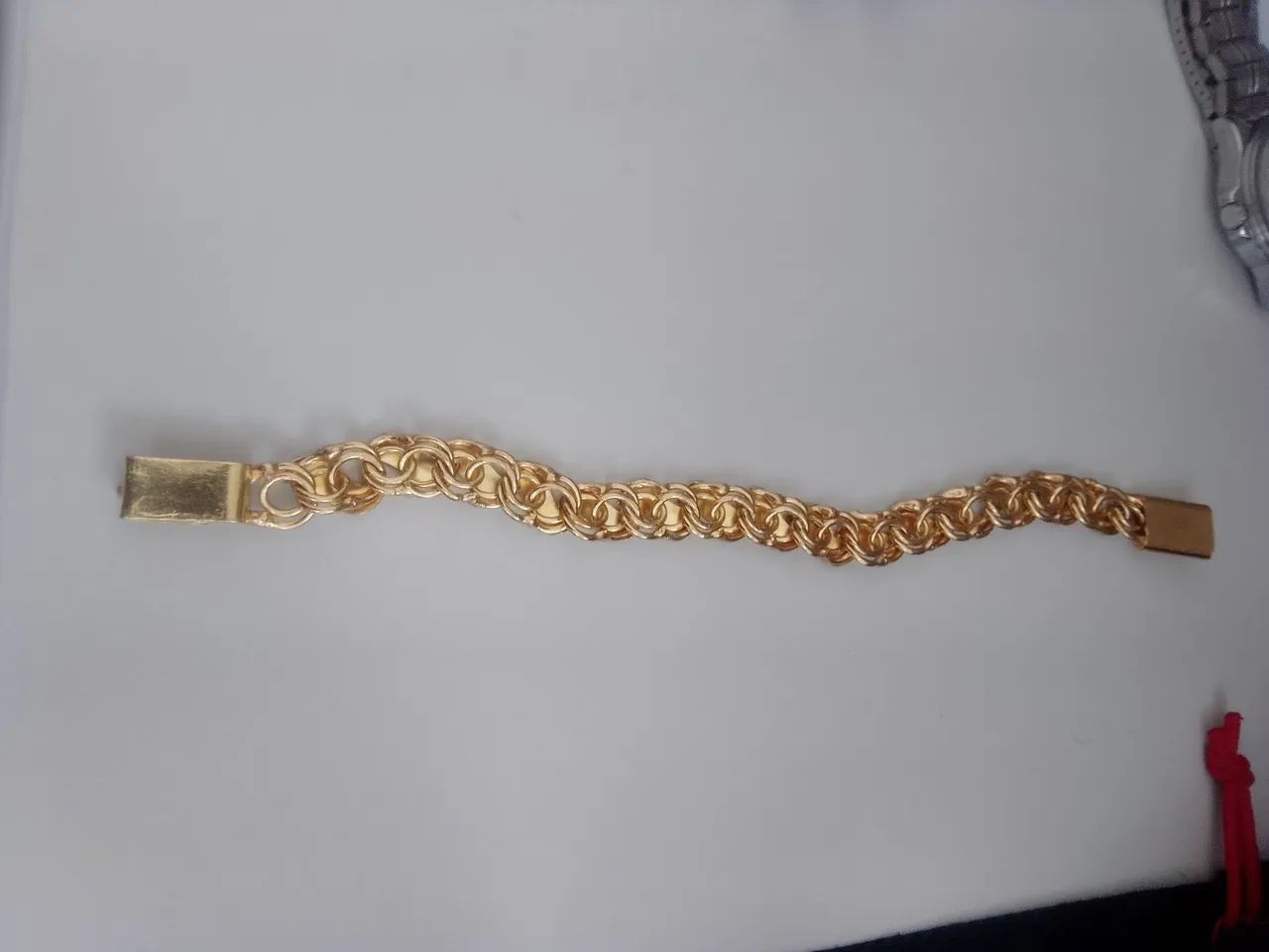 Pulseira de moeda antiga banhada a ouro