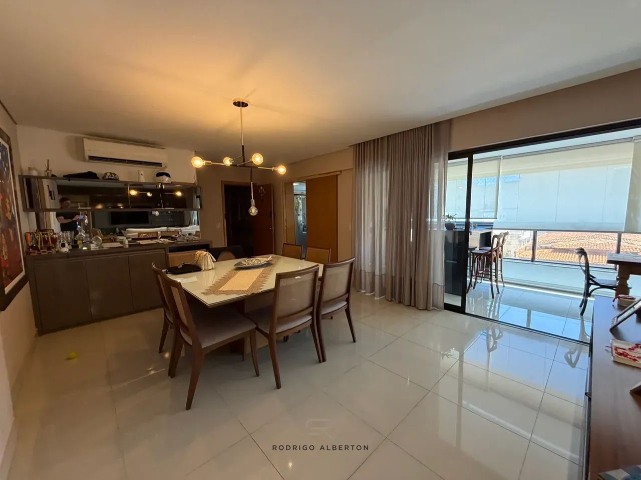 Edificio Wish, com Mobiliado e Decorado, com 209m² e 3 vagas na garagem, - Foto 2