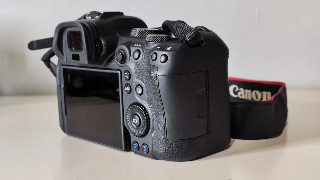 Canon R - Foto 4