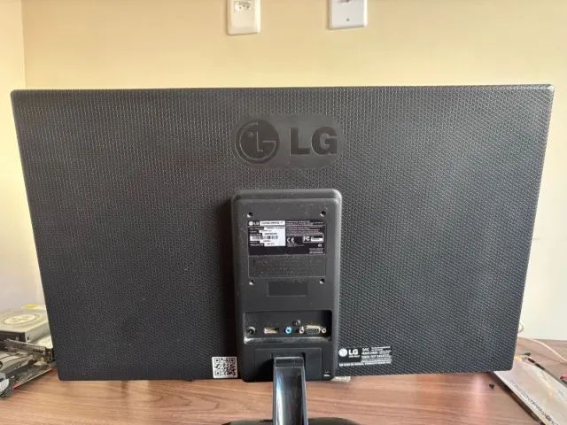 MONITOR LG FULL HD - aceito ofertas - Foto 2