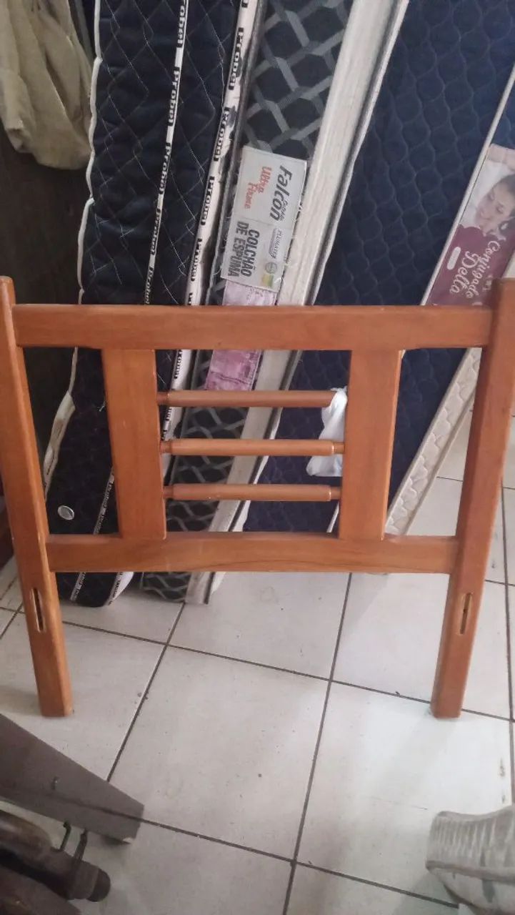 VARIAS CAMAS DE MADEIRA COMPLETAS TENHO OUTROS MODELOS E MÓVEIS  - Foto 3