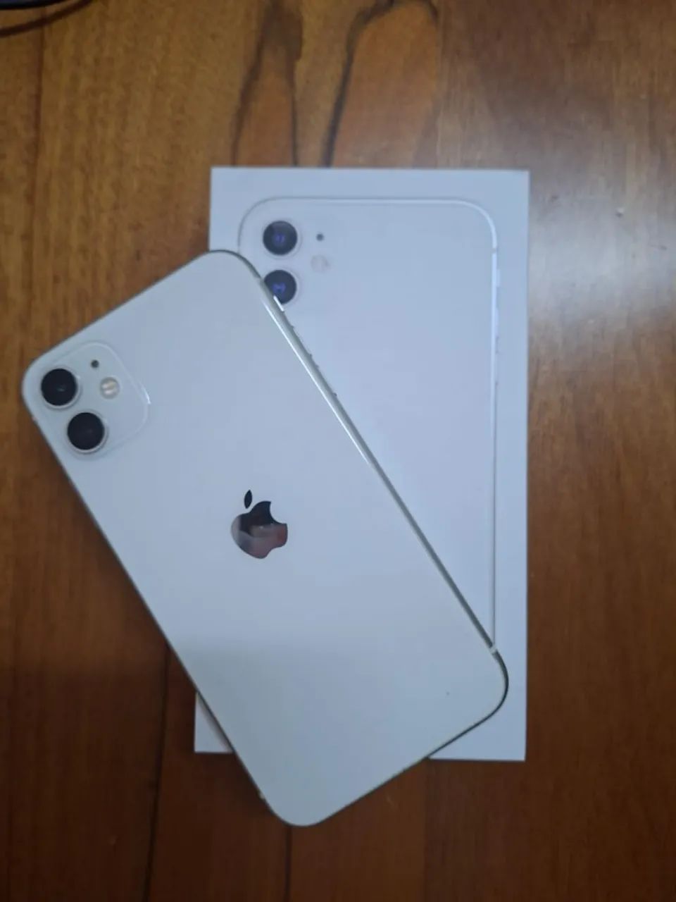 Vendo ou troco iphone 11 128 GB em ótimo estado - Foto 2