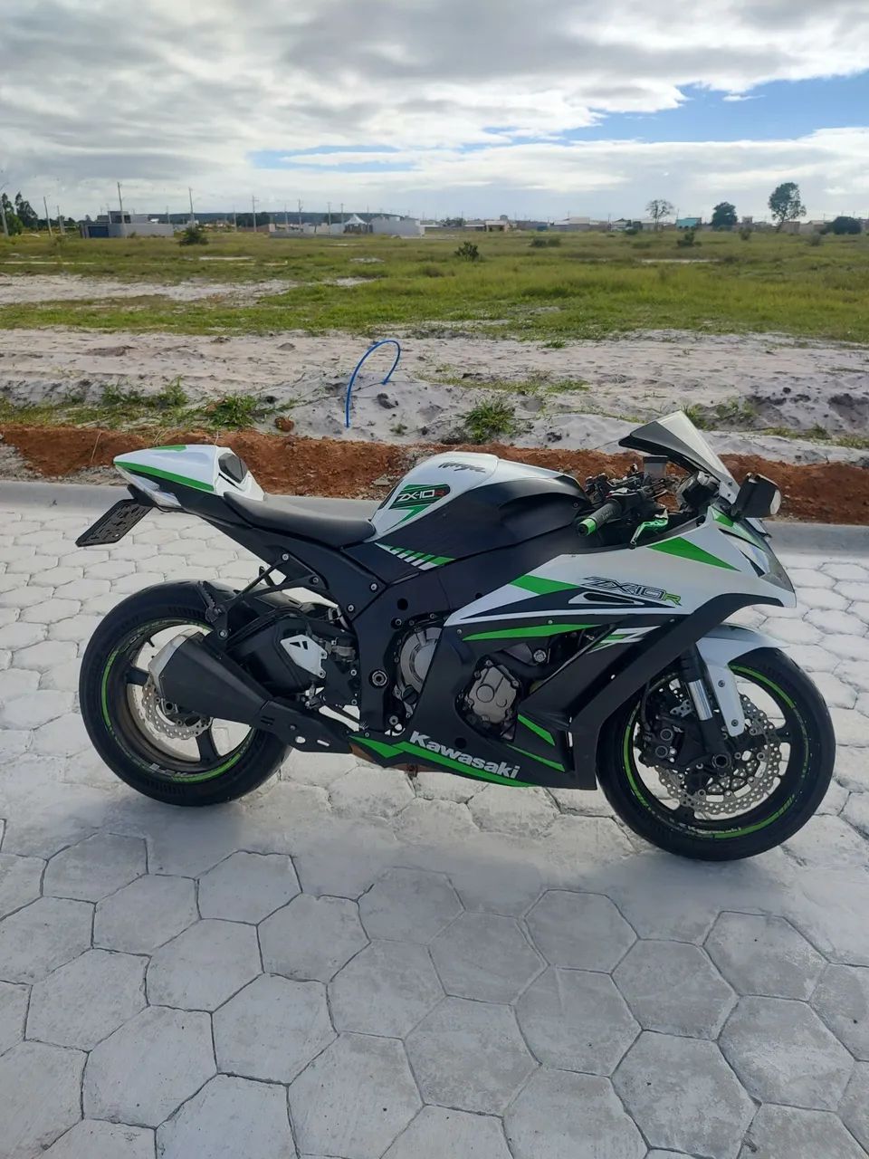 Zx10 R com ABS