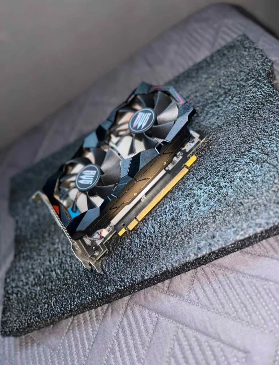 GTX 550 TI  - Foto 4