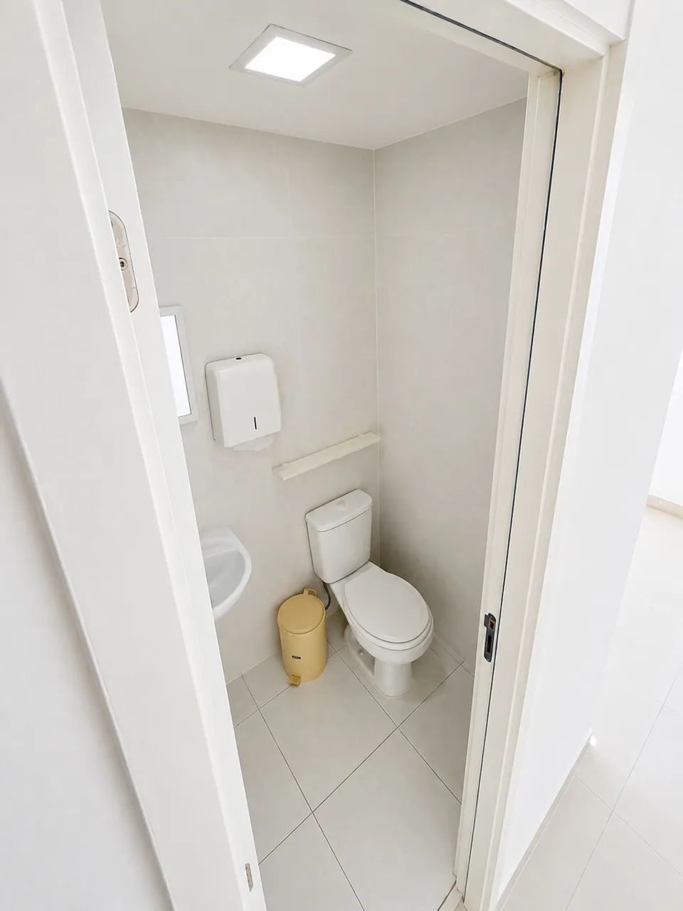 SALA COMERCIAL/ PRÉDIO DHC  - Foto 4