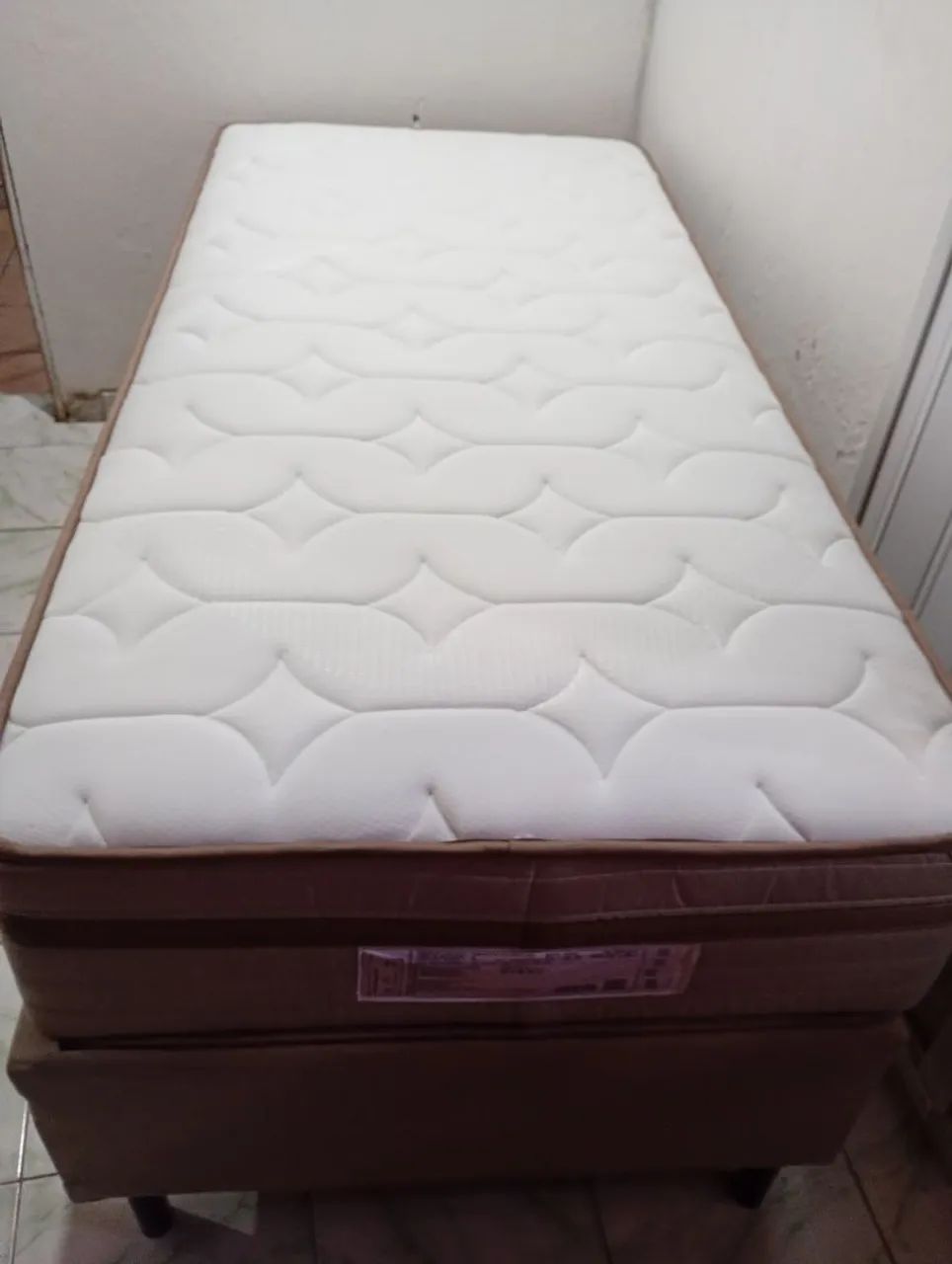 Venda de 01 cama solteirão 