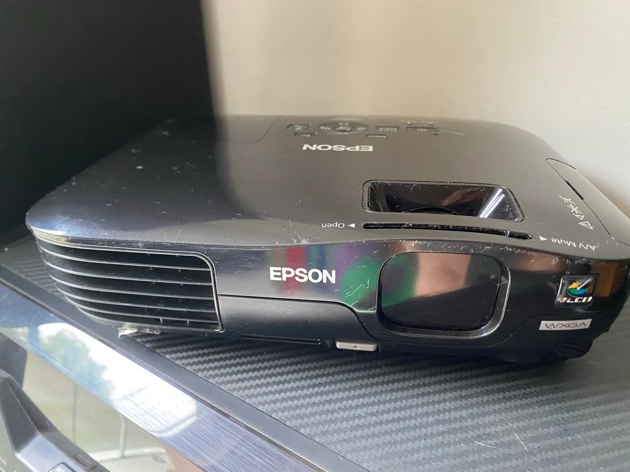 Projetor Epson PowerLite W10+ usado - Foto 3