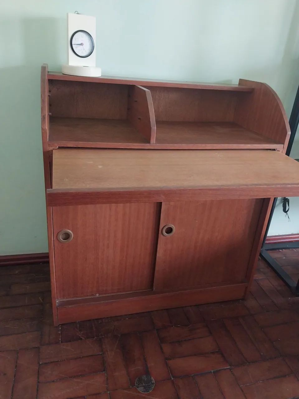 Escrivaninha em ótimo estado.  - Foto 2
