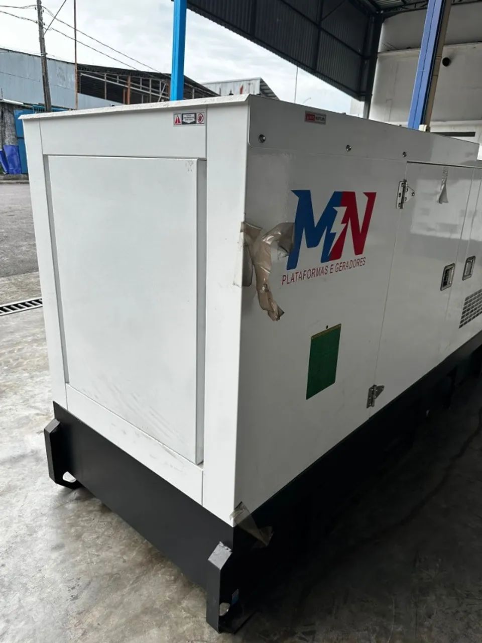 GERADOR A DIESEL 110/120 kVA - TRIFÁSICO - NOVO - Foto 2