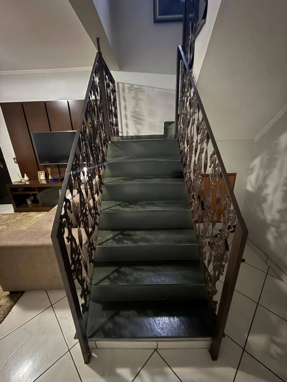 SOBRADÃO COM 194 M² DE ÁREA CONSTRUÍDA . ÓTIMO INVESTIMENTO!!! - Foto 3