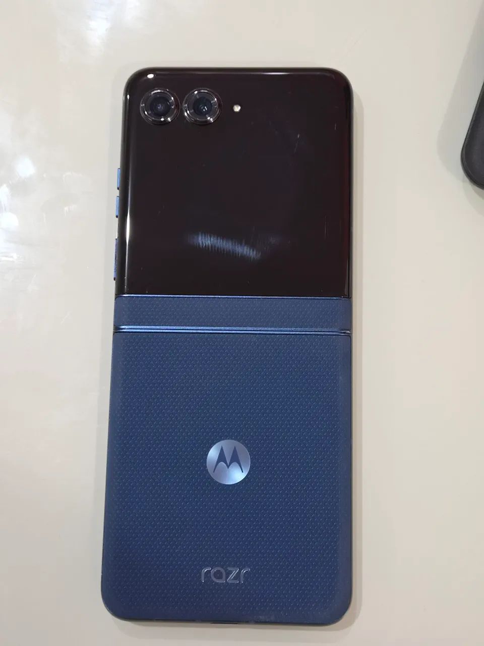 Motorola RAZR 60  - Foto 2
