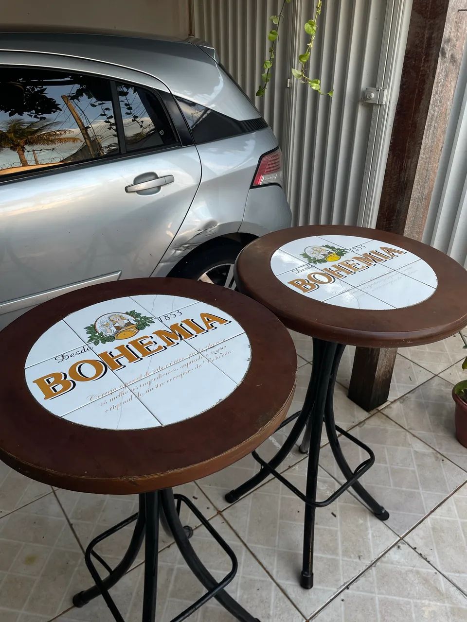 MESA ALTA DE BAR REDONDA EM MADEIRA E MÁRMORE  - Foto 2