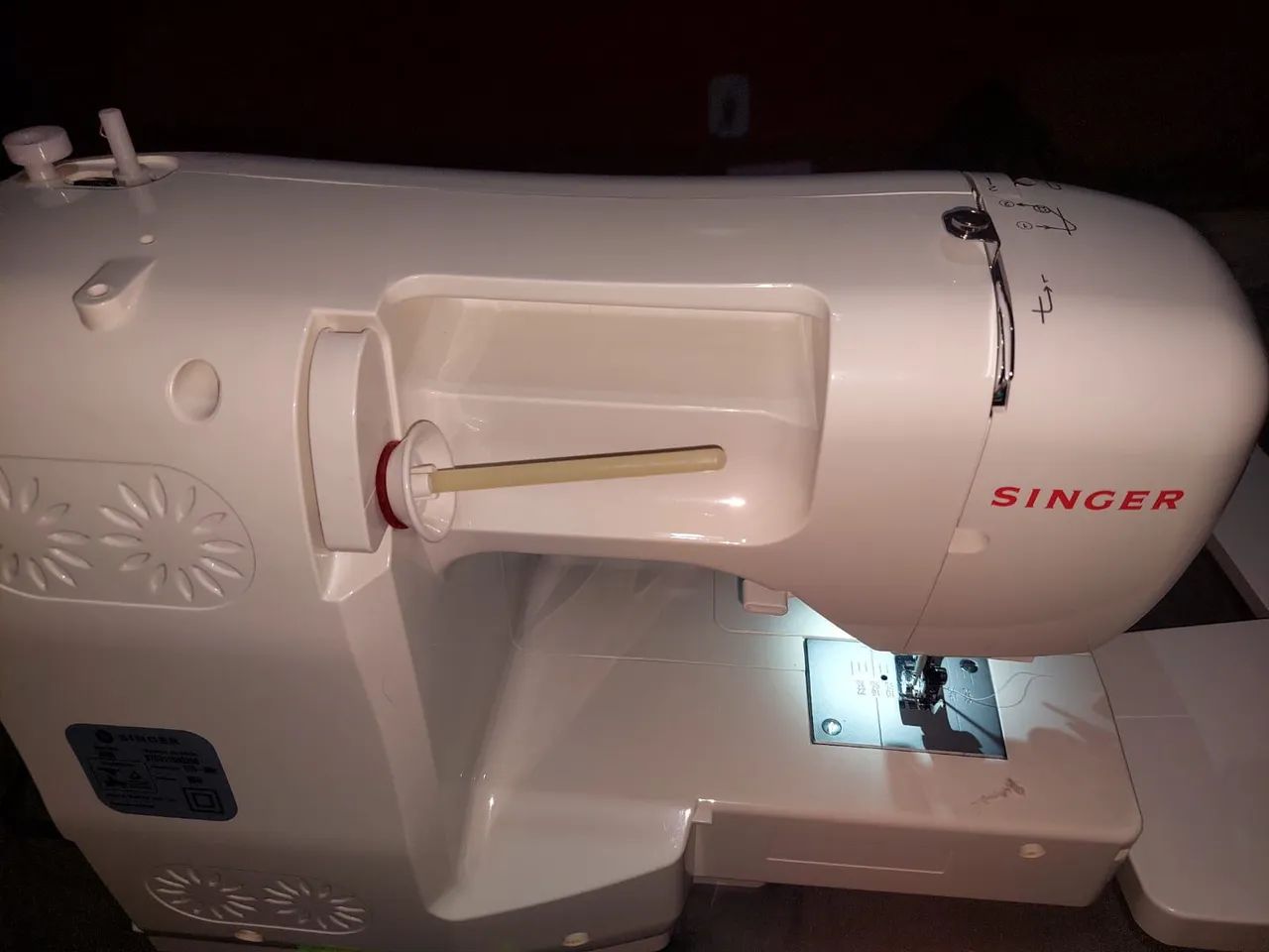 MÁQUINA DE COSTURA SINGER  - Foto 5