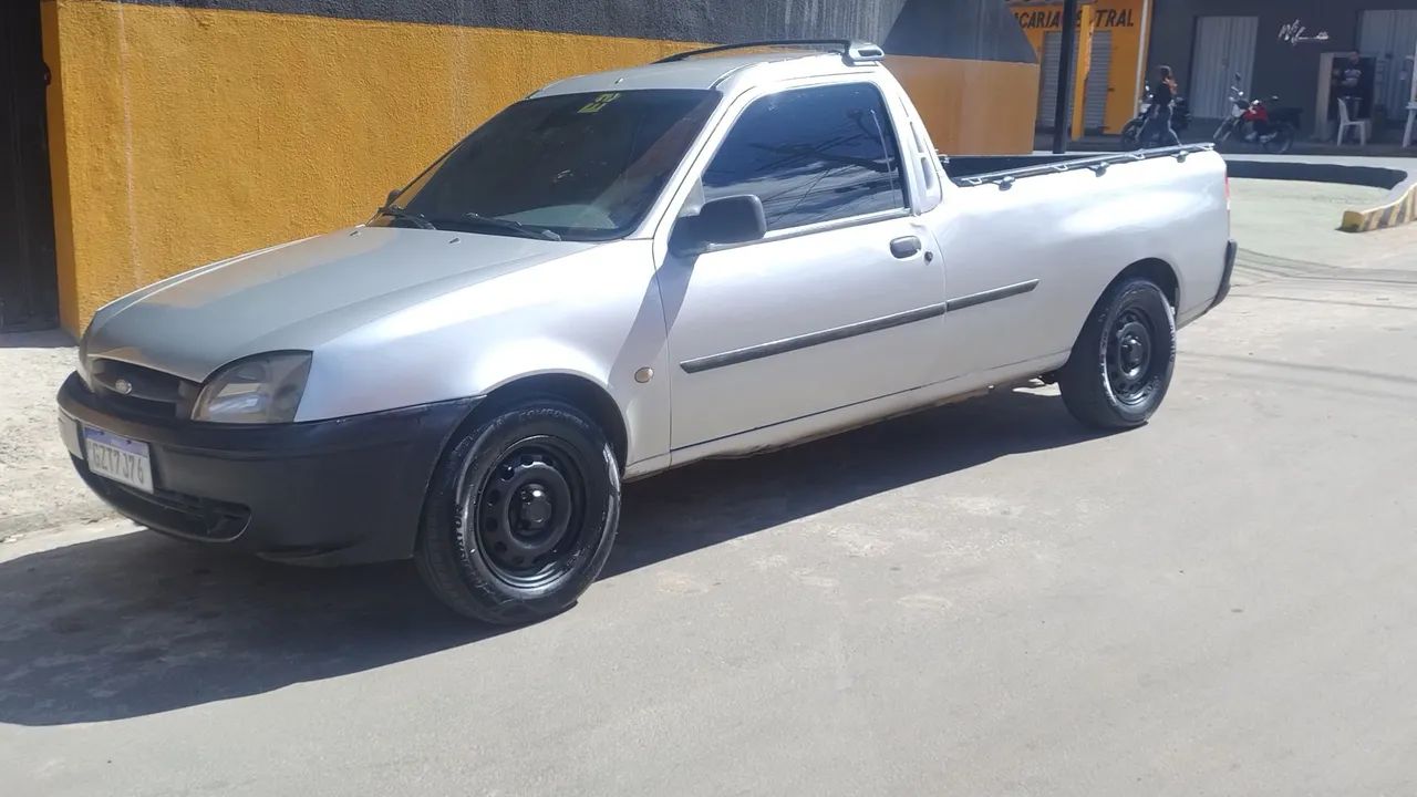 Ford Courier 1.6 L/ 1.6 FLEX 2002