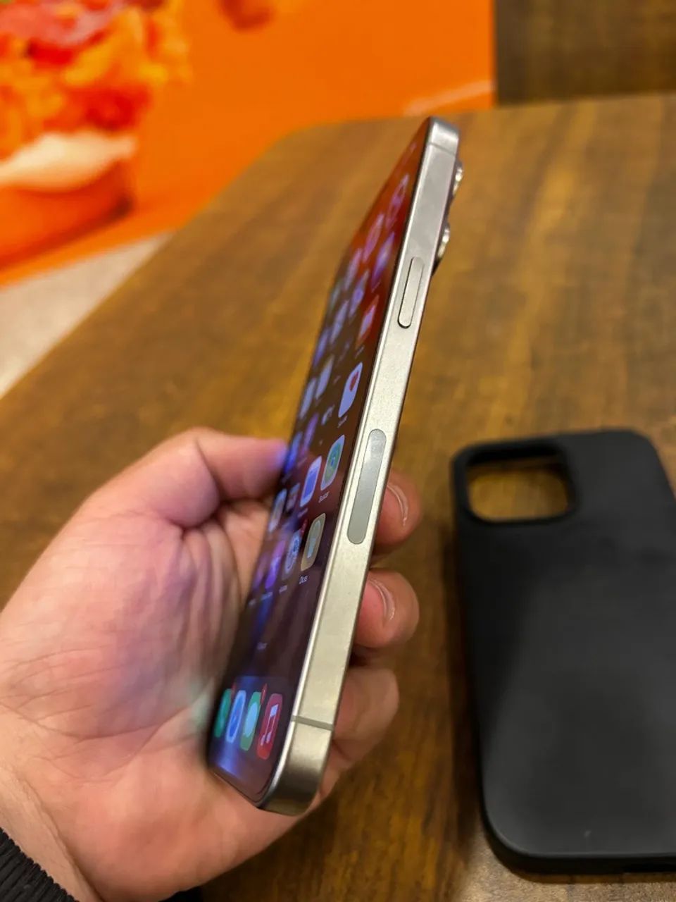 iPhone 15 Pro Max 256GB Titanium Natural Na Caixa - Foto 5