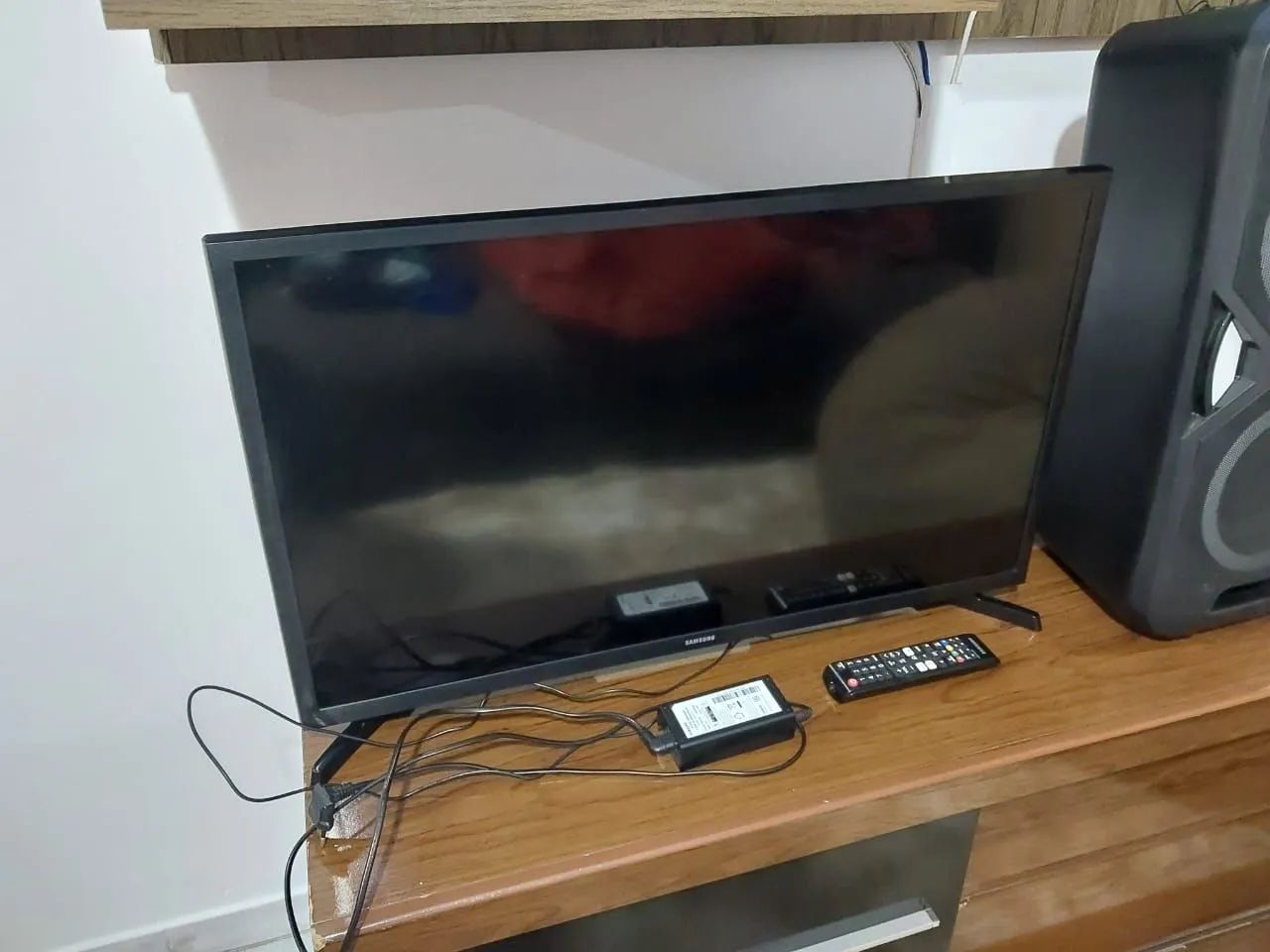 Vendo TV 32 polegadas Samsung com Globo play Netflix e Prime Vídeo.. - Foto 3