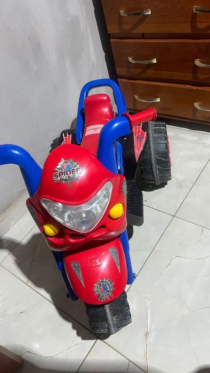 Moto elétrica infantil 