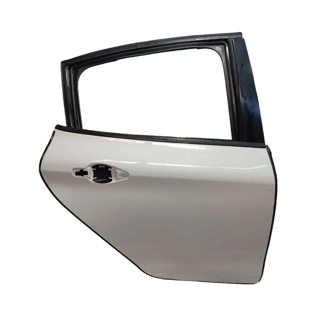 Porta Traseira Direita Peugeot 208 2013 A 2018 - Peças para carros
