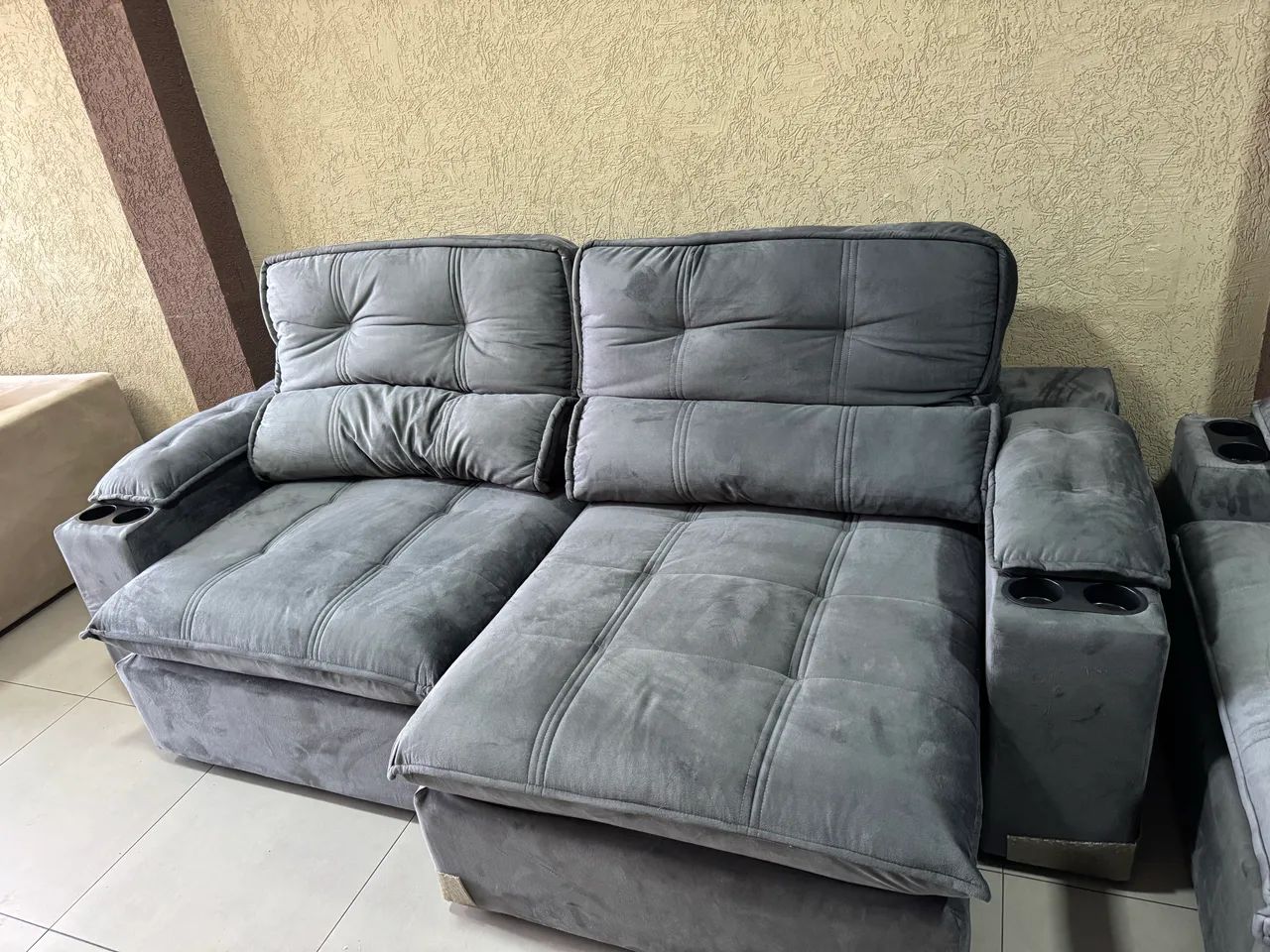 SOFA LUIZZI LIVERPOOL 4 LUGARES - RETRÁTIL E RECLINÁVEL