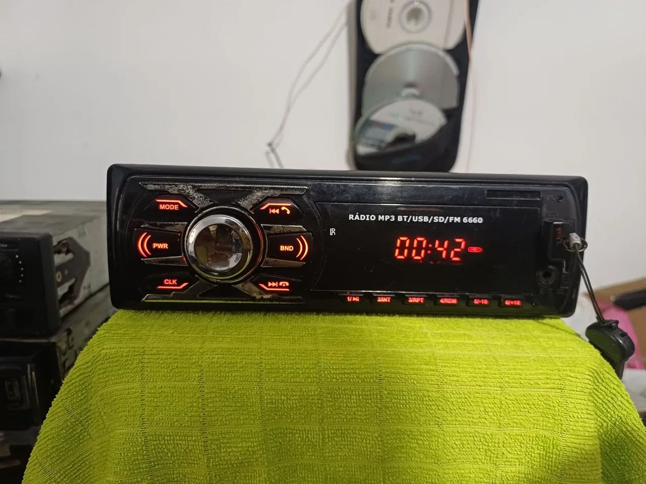 First option ( Reprodutor de mídia USB FM e Bluetooth)