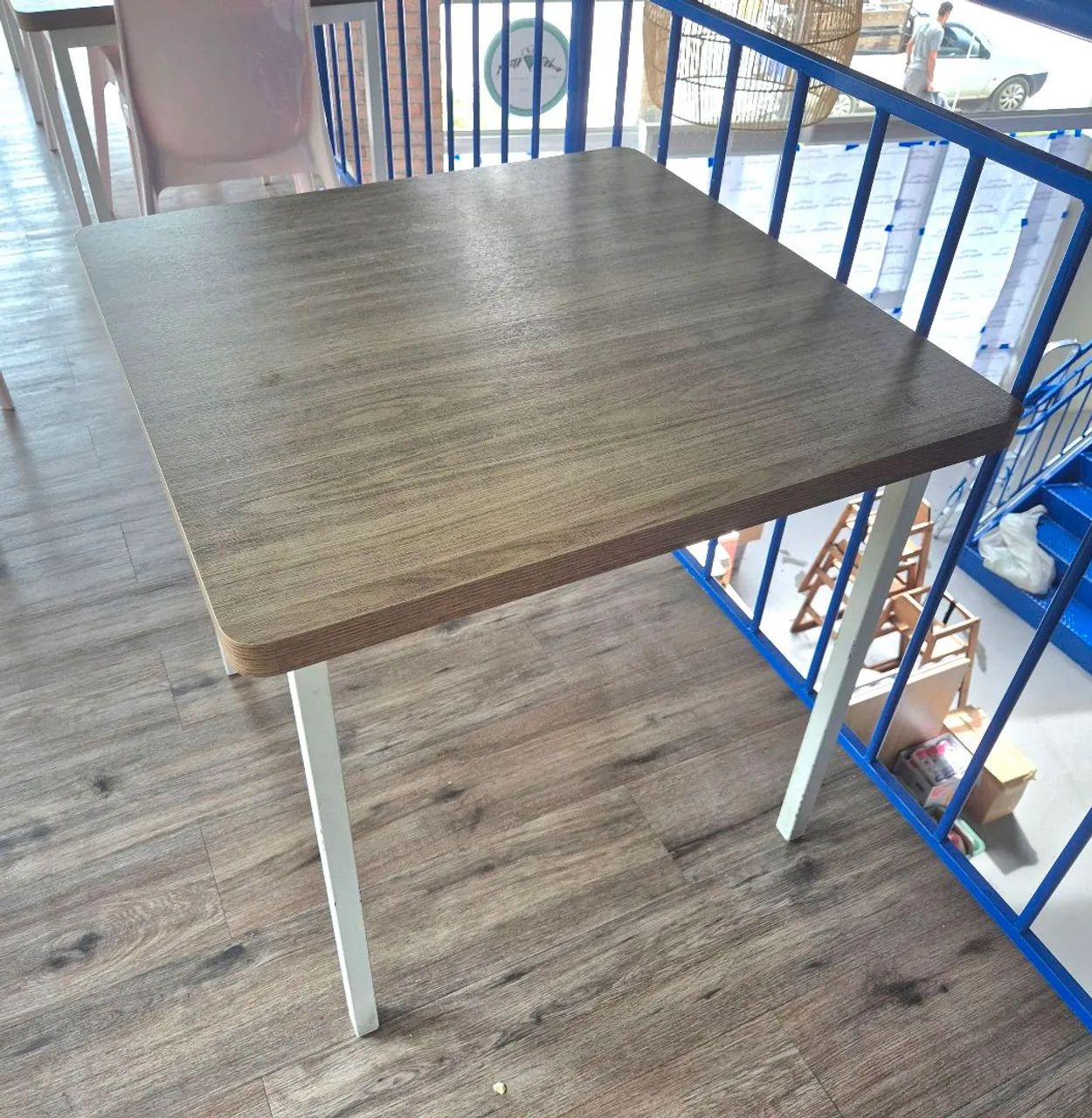 Mesa MDF com pés de metal  - Foto 2