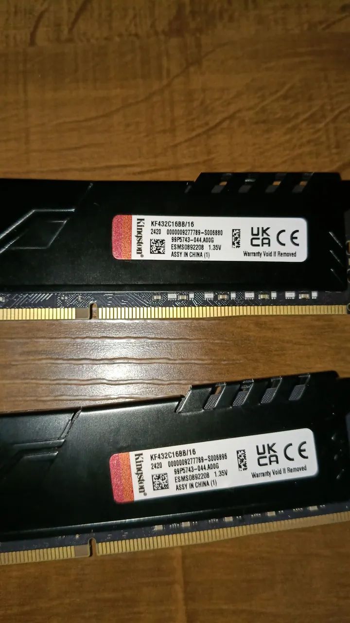 MEMÓRIA RAM 2 PENTE DDR4 16 GB 3200 