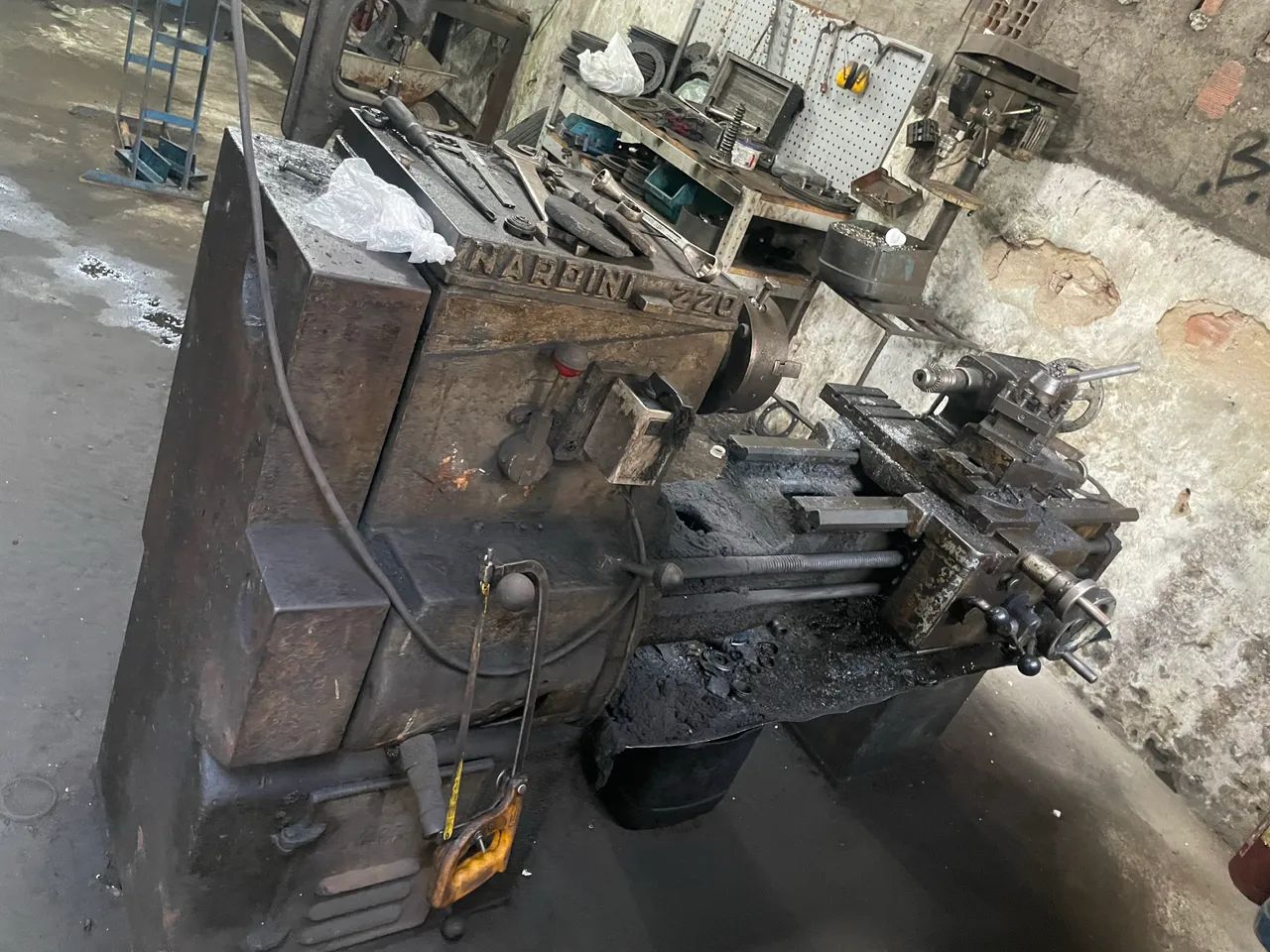 Torno Mecânico Nardini 220 - Funcionando