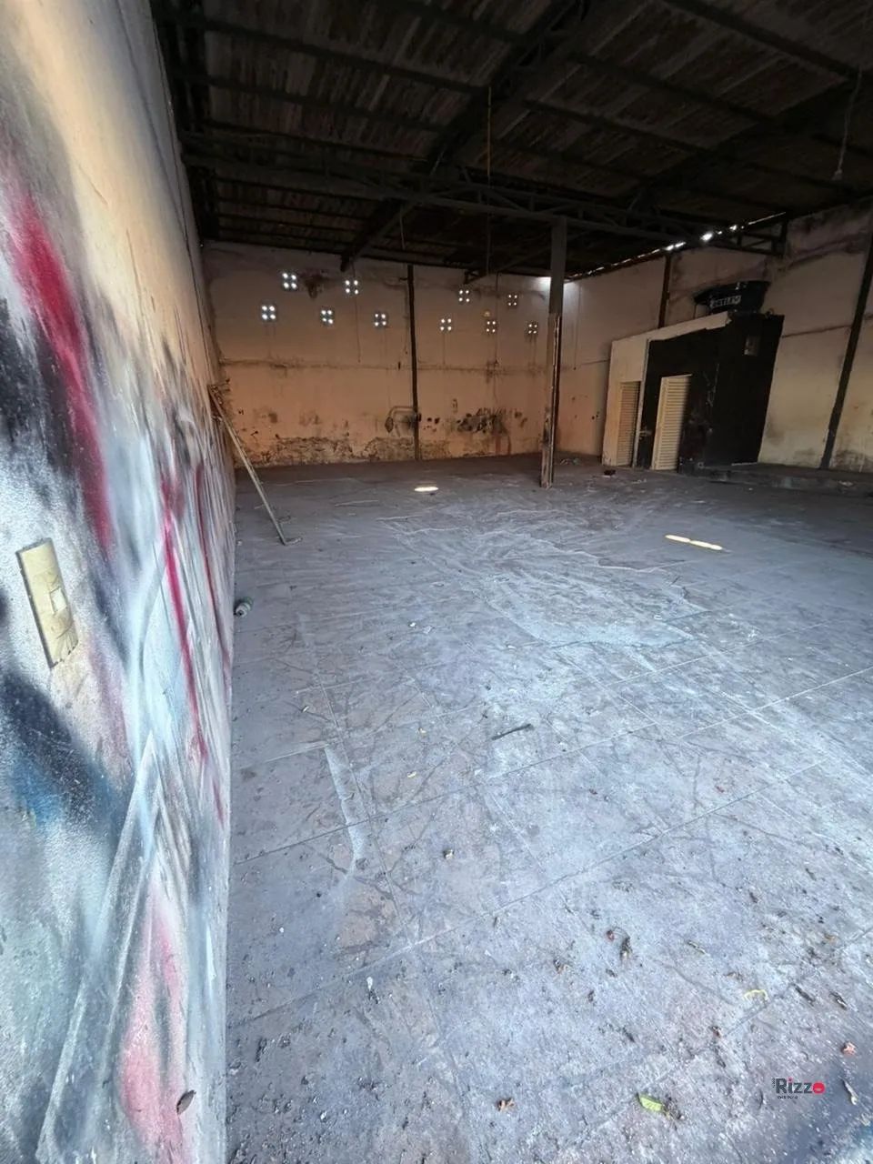 Galpão Comercial Próximo à Antiga Garagem da Anapolina | 300 m², Novo Gama Go - Foto 3