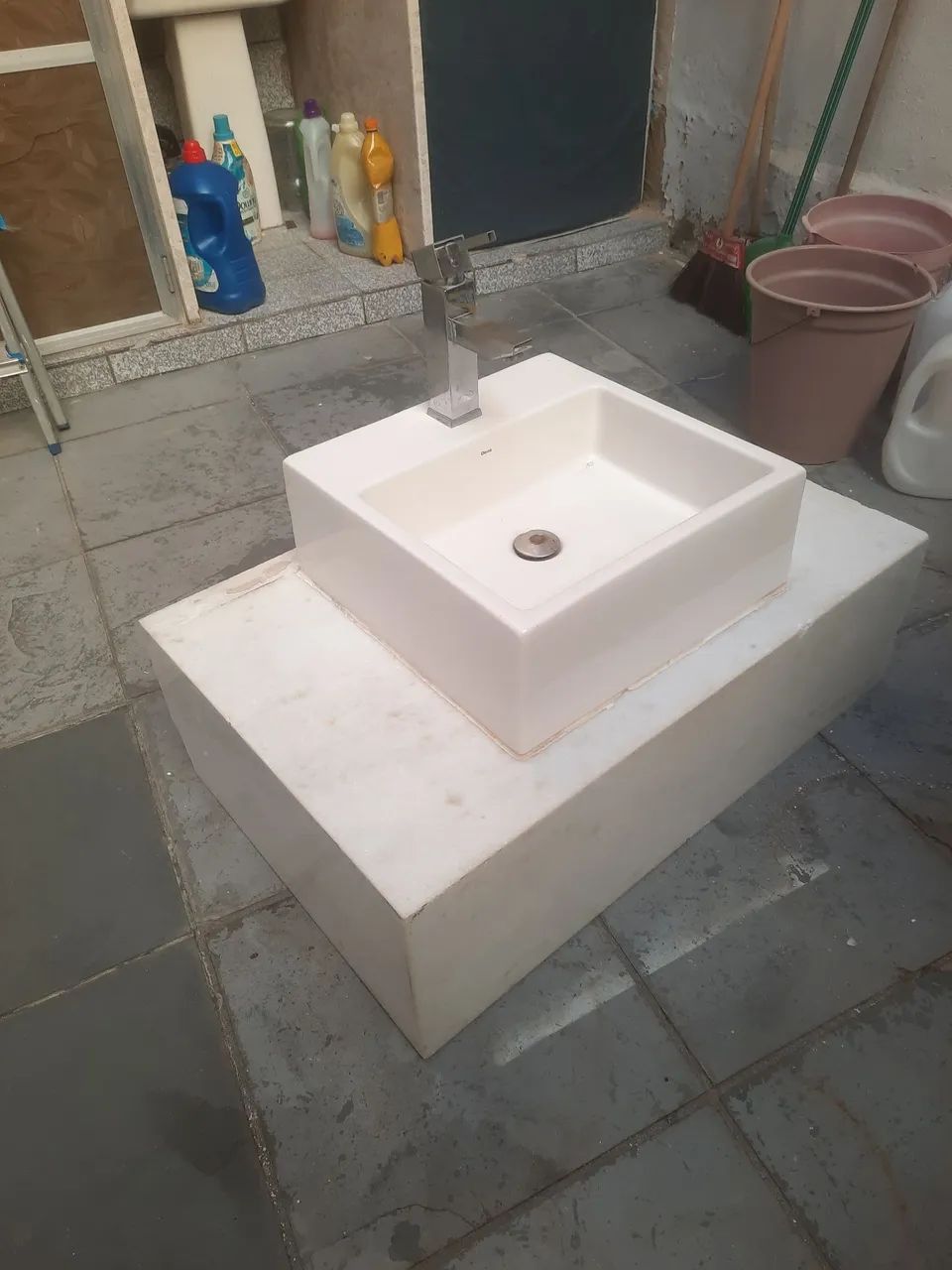 PIA SUPER MODERNA 41X41X16 COM BANCADA 81X53X20 ALT COMPLETA VÁLVULA TORNEIRA TOP