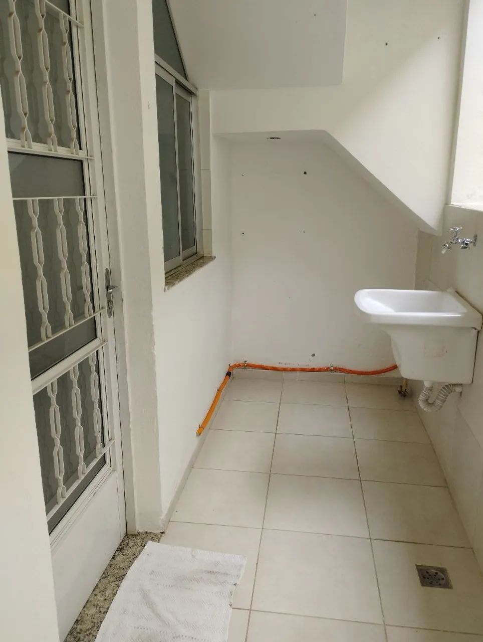 Kitnet para moças e senhoras no Caiçara  - Foto 2