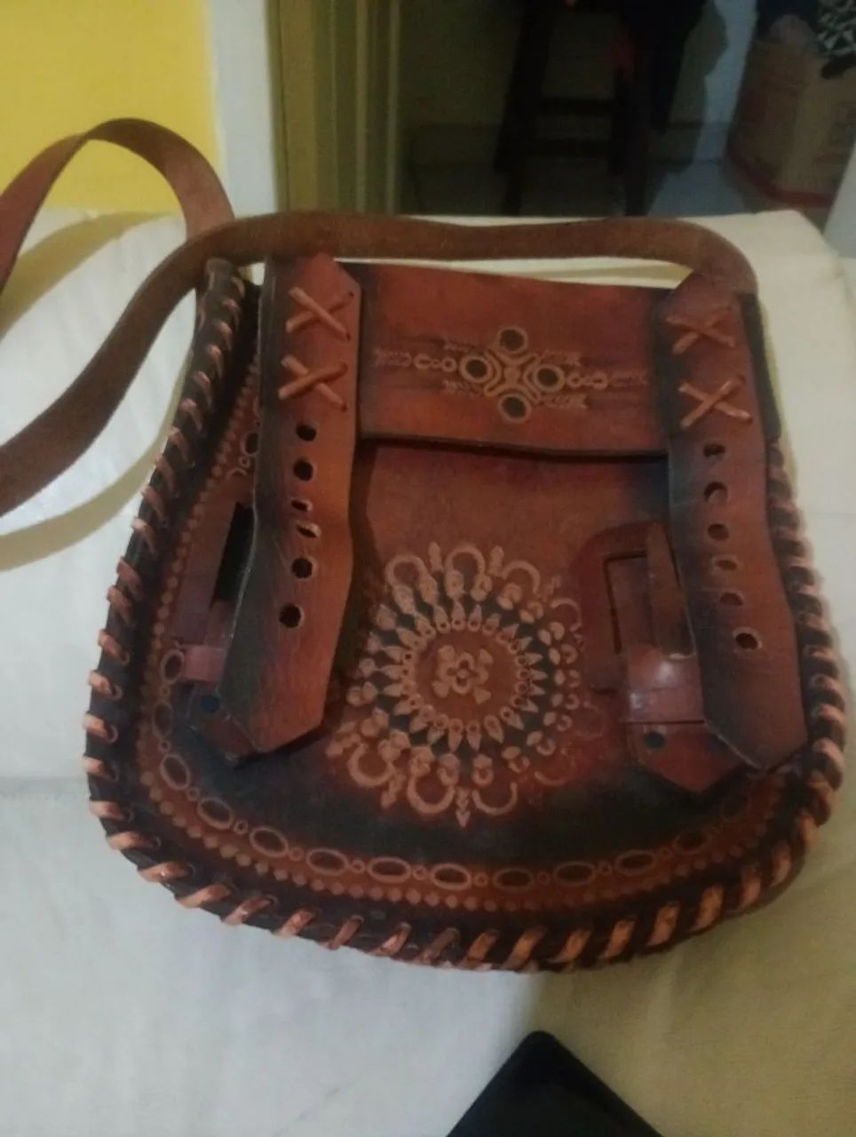Bolsa de Couro Original Desenhada linda