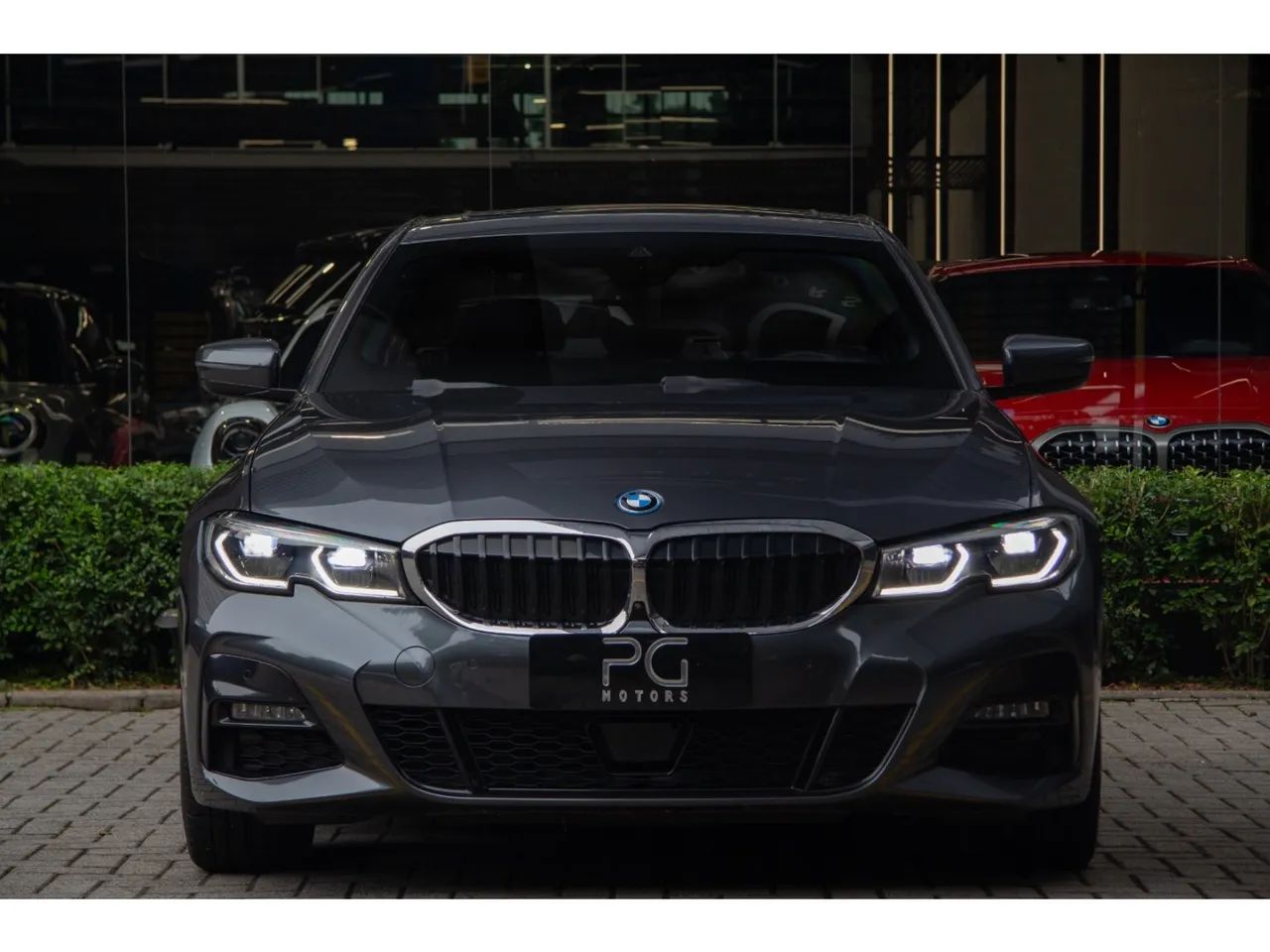 BMW Série 3 330E M Sport 2.0 Turbo Híbrido AU, foto 3 de 15