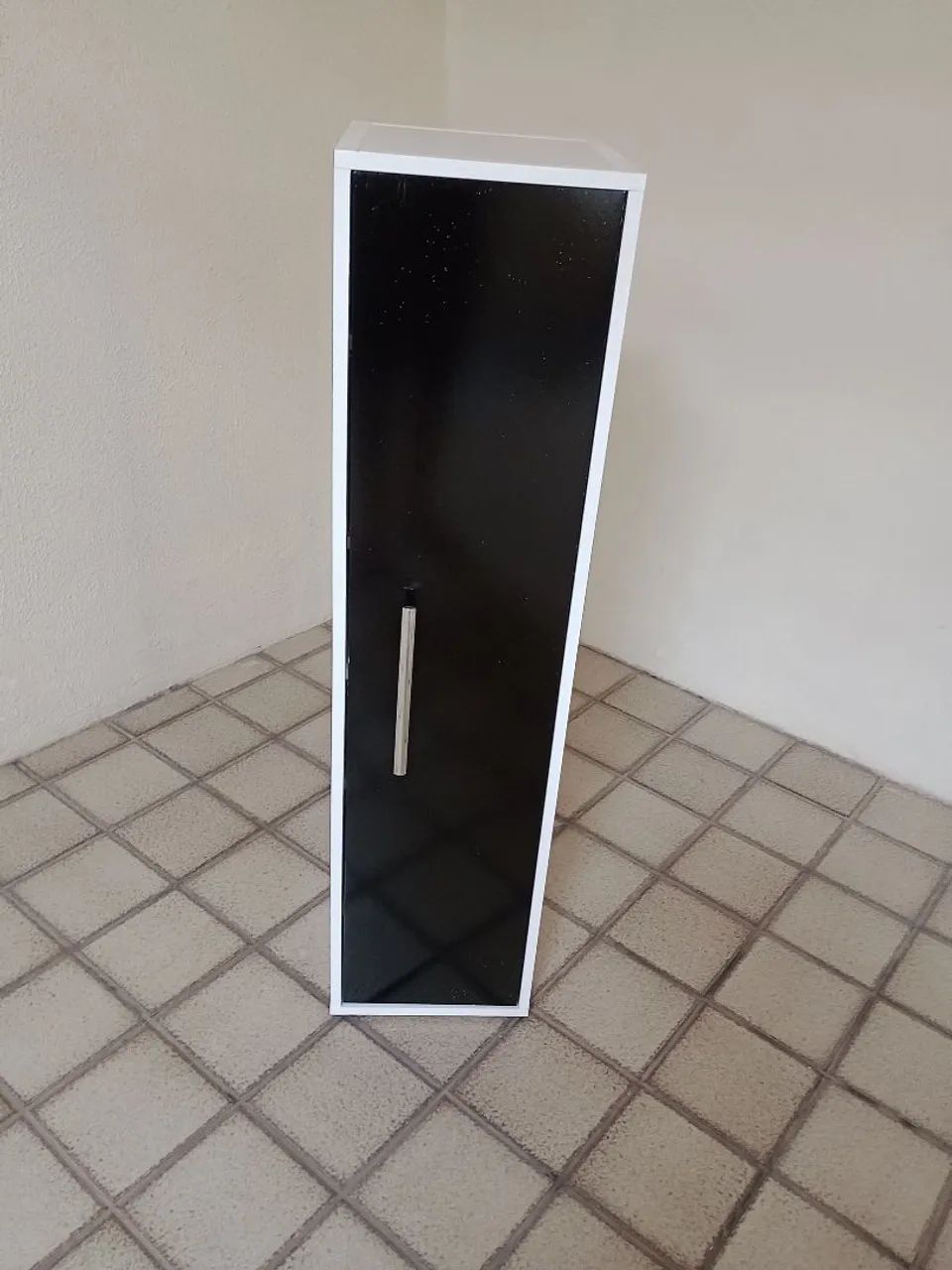 Vendo um armário multiuso 