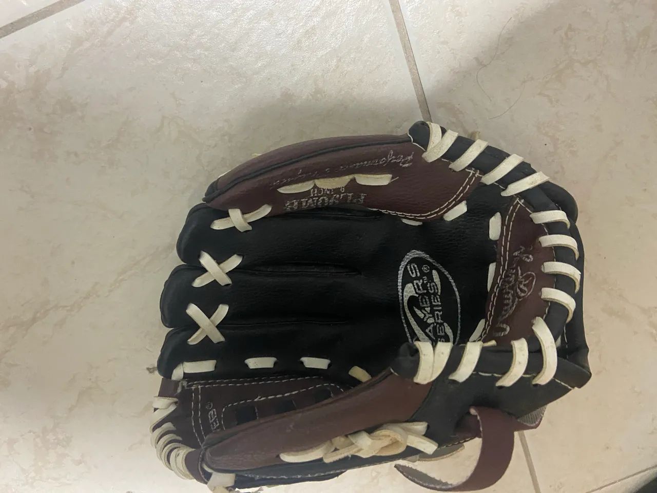 Par de luvas Rawlings 9 e 13 polegadas, com 3 bolas - Foto 4