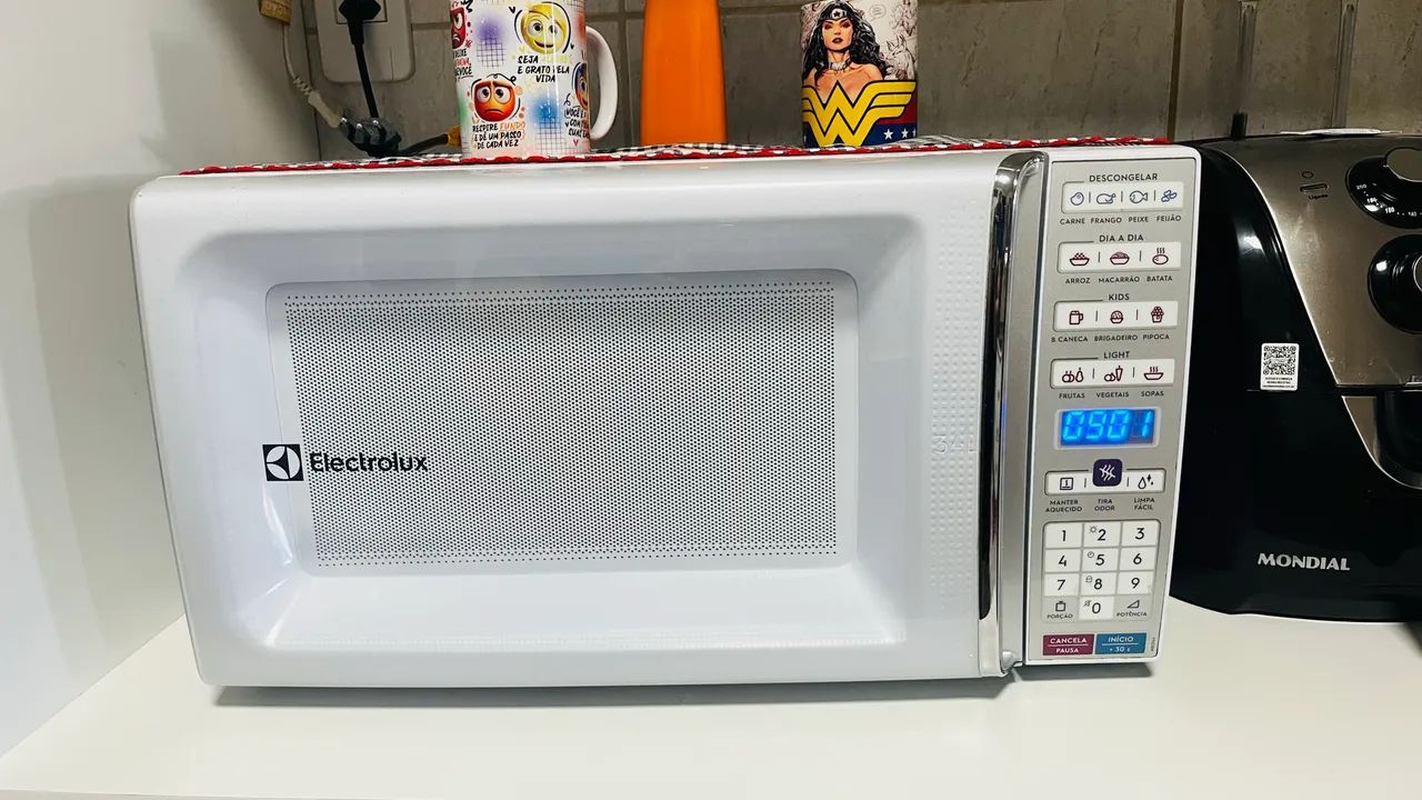 Microondas Eletrolux 34 lts  - Foto 2